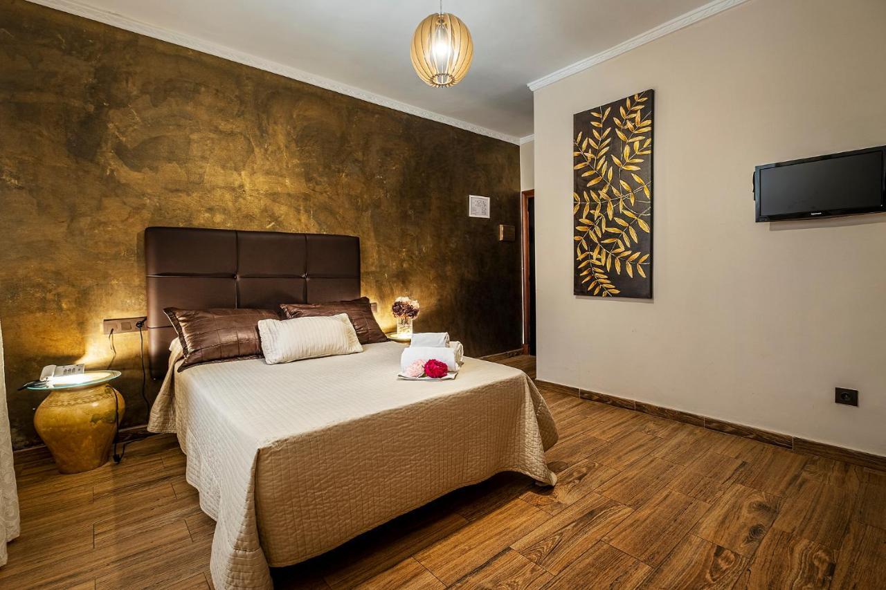 Hotel Ginés Buitenkant foto