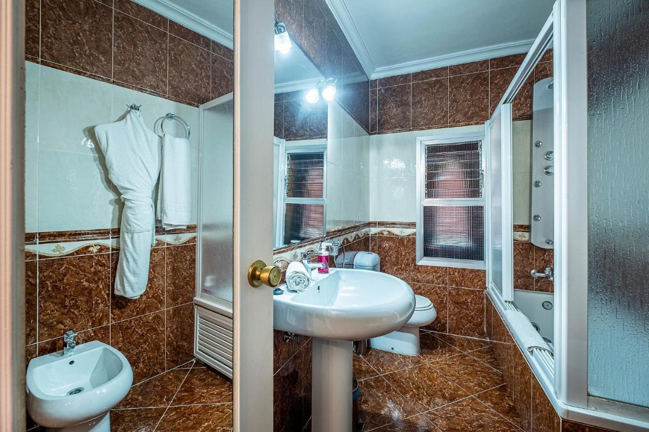 Hotel Ginés Buitenkant foto