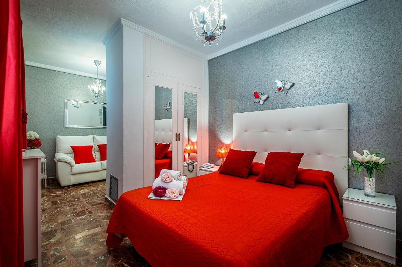 Hotel Ginés Buitenkant foto