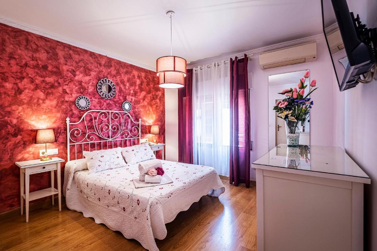 Hotel Ginés Buitenkant foto
