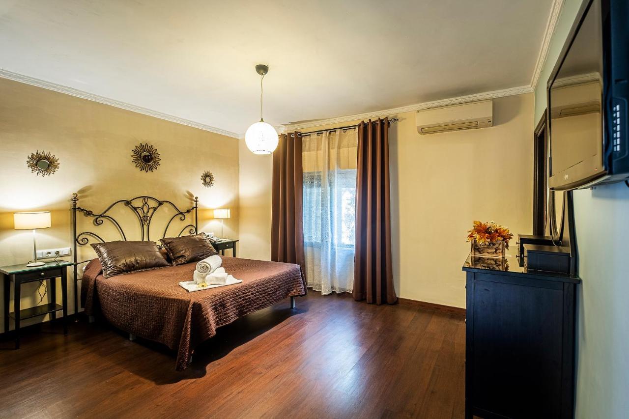 Hotel Ginés Buitenkant foto