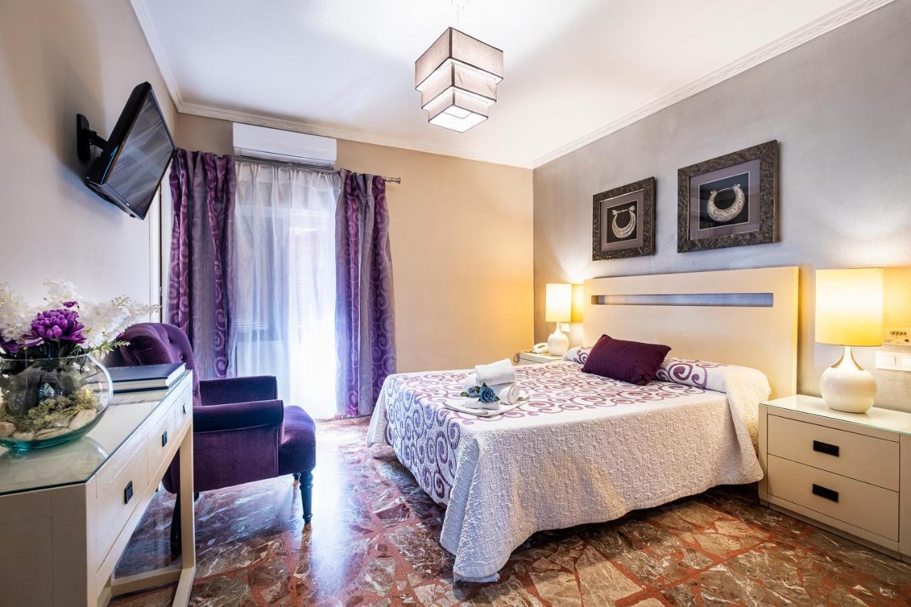 Hotel Ginés Buitenkant foto